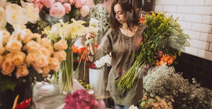A girl choosing flowers for an event